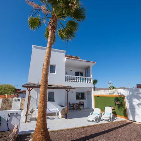 شقة Aguamarina تاراخاليخو